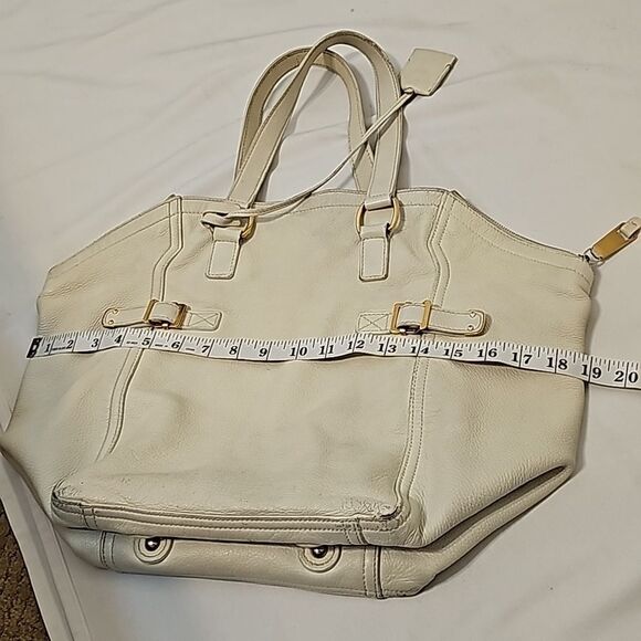 Vintage YSL Cream Leather Hobo - Picture 6 of 11